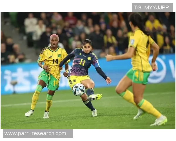 历届哥斯达黎加足球明星的辉煌历程与成就回顾 历届哥斯达黎加足球明星的辉煌历程与成就回顾