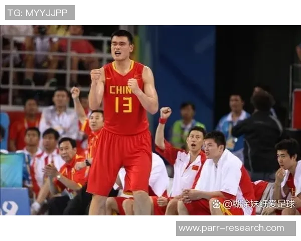 足球与篮球明星的影响力对比谁更受欢迎与出名的探讨 足球与篮球明星的影响力对比谁更受欢迎与出名的探讨