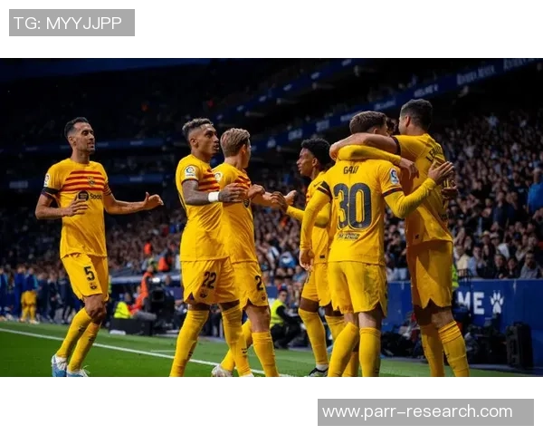 足球明星风采尽显精彩瞬间照片集锦带你领略绿茵场上的传奇魅力 足球明星风采尽显精彩瞬间照片集锦带你领略绿茵场上的传奇魅力